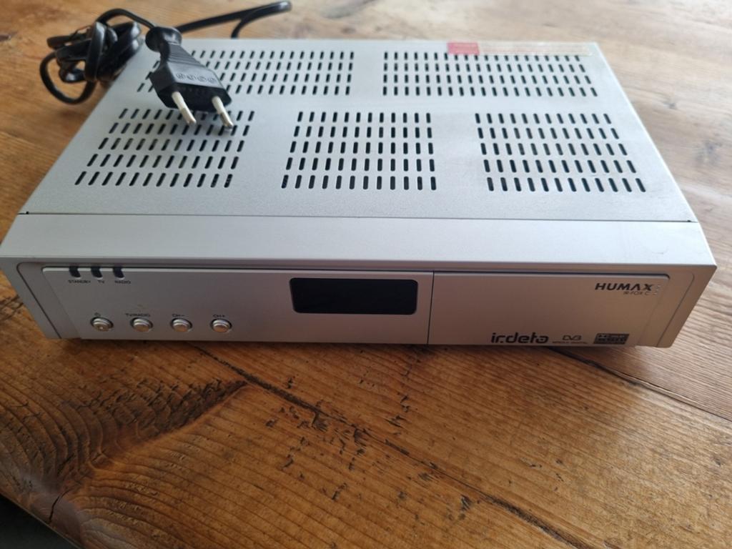 Humax IR-FOX C Digitale Decoder Irdeto DVB MPEG2, Ophalen of Verzenden, Gebruikt, Decoder