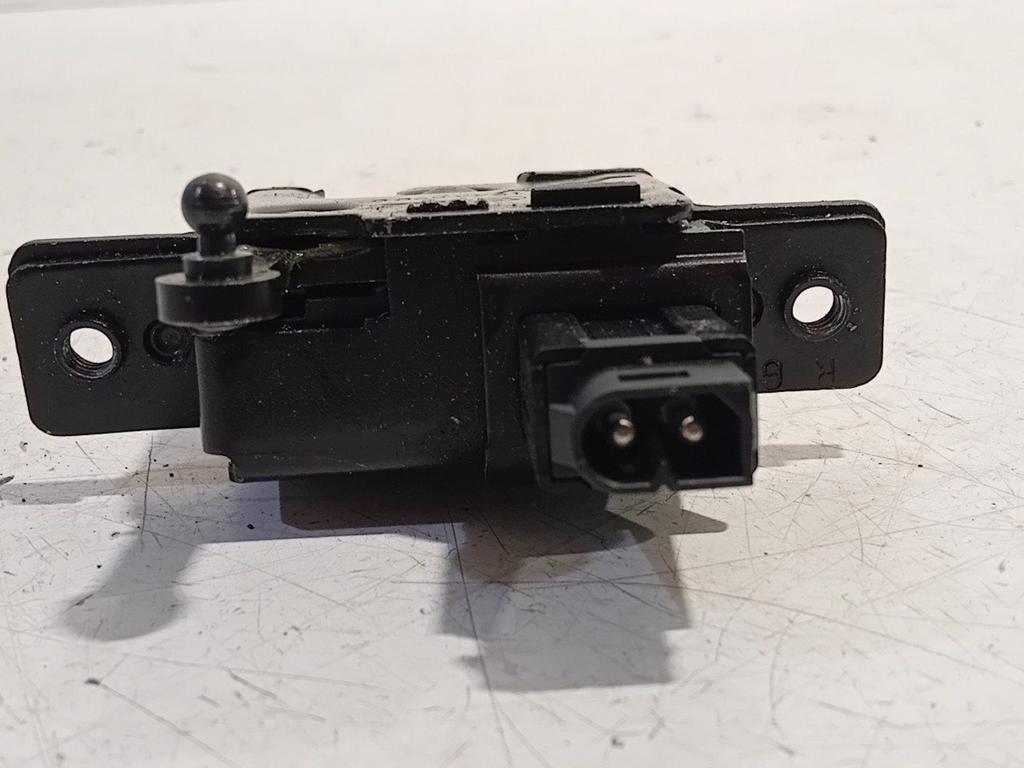Foto 4 van Slot mechaniek kofferdeksel achterklep elektrisch BMW Z3