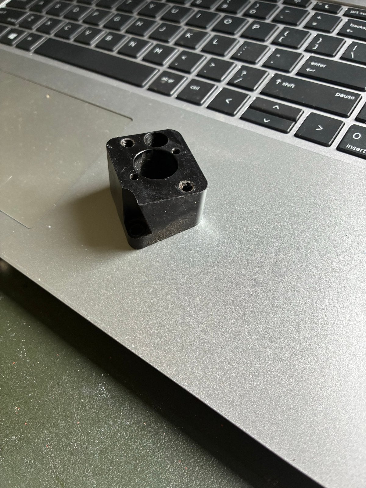 Schuine isolator voor zenoah off road., Ophalen of Verzenden, Gebruikt, Auto