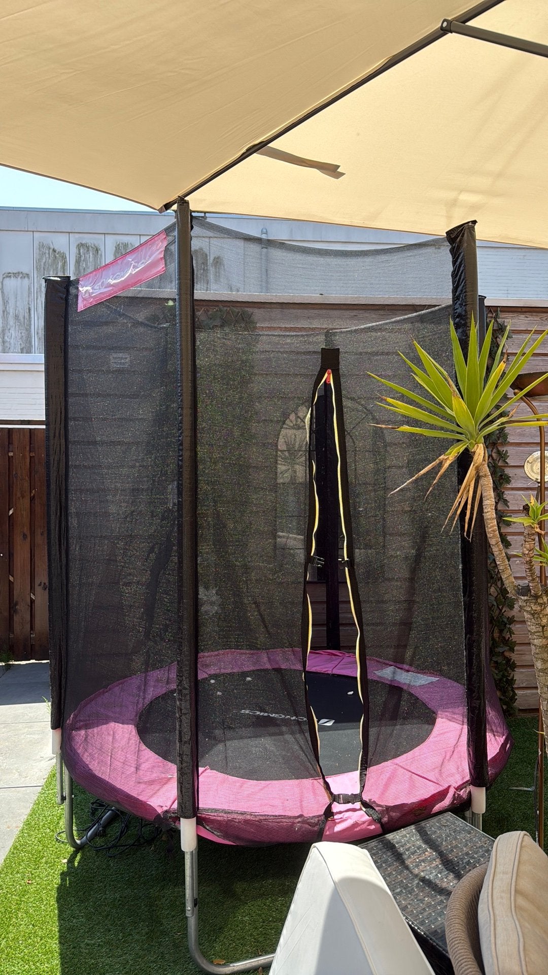 Trampoline roze, Ophalen, Zo goed als nieuw
