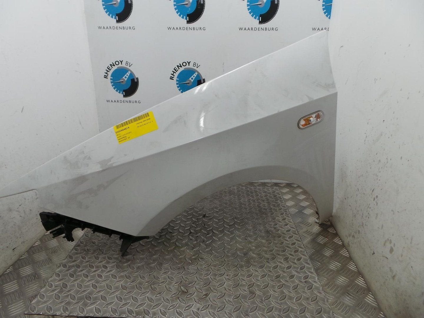 SEAT IBIZA VOORSCHERM L 2016, Ophalen of Verzenden, Gebruikt, Stiba lid