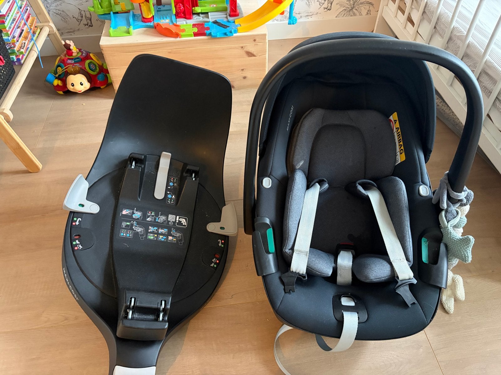 Maxi-Cosi Pebble 360 Pro i-Size autostoel met FamilyFix 360, Ophalen, Verstelbare rugleuning, Zo goed als nieuw, Isofix