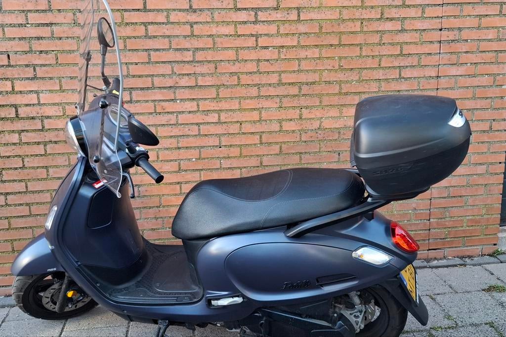 Sym Fiddle 4 Scooter 125cc,  2023, inclusief topkoffer, Ophalen, 125 cc, Zo goed als nieuw, Benzine