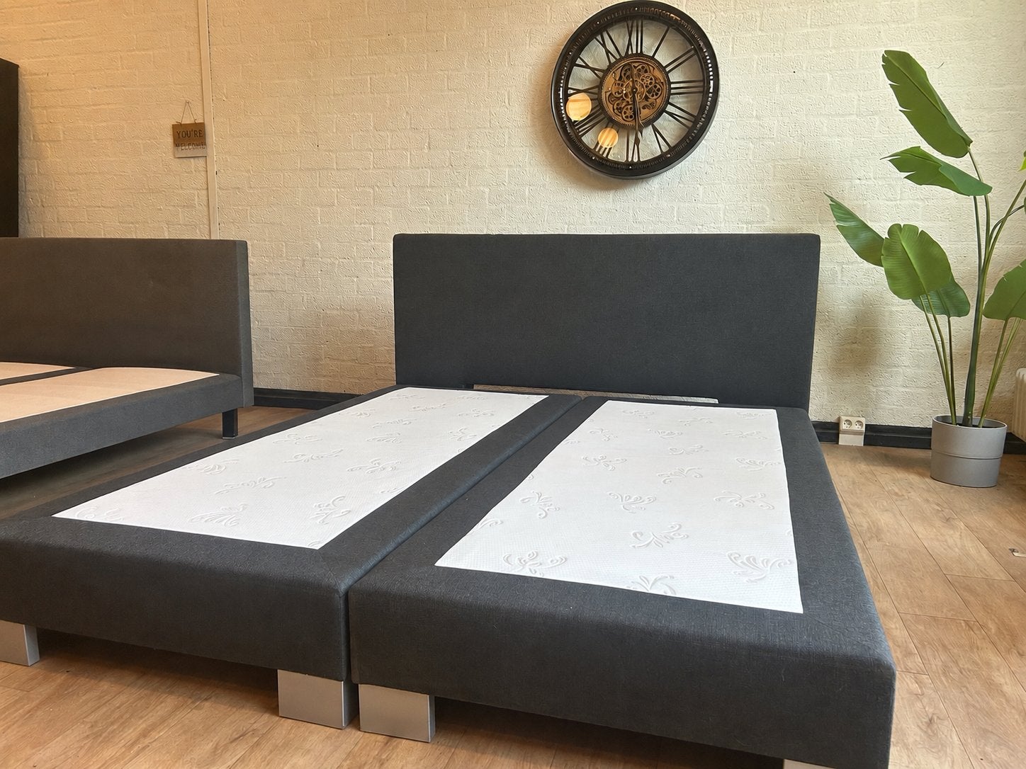 Luxe boxspring 180x210 – prof gereinigd- Proefslaap model, 210 cm, Luxe, Tweepersoons, Ophalen of Verzenden