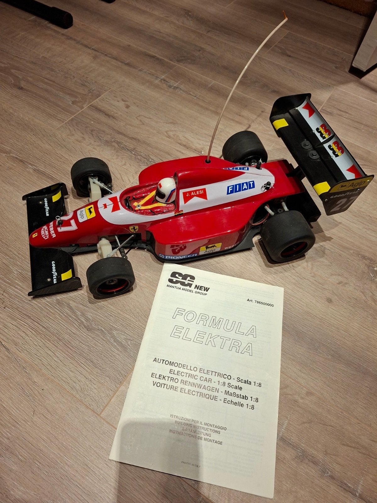 Mantua Model Group Formula Elektra RC Auto 1:8, Ophalen of Verzenden, Gebruikt