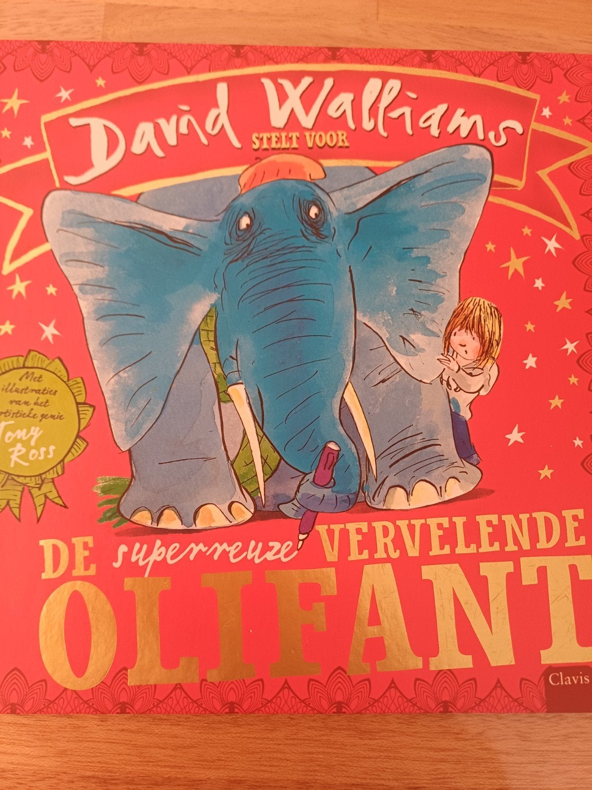 David Walliams - De superreuze vervelende olifant, Ophalen of Verzenden, Zo goed als nieuw, David Walliams