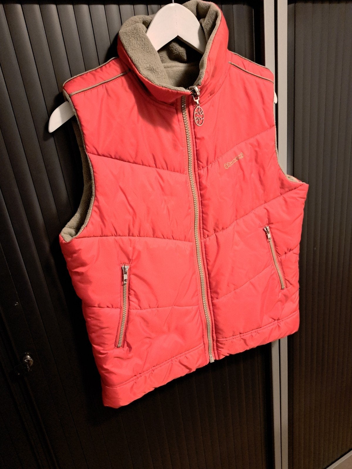 Nette brunotti bodywarmer rood/grijs te koop!, Maat 42/44 (L), Ophalen of Verzenden, Zo goed als nieuw, Brunotti