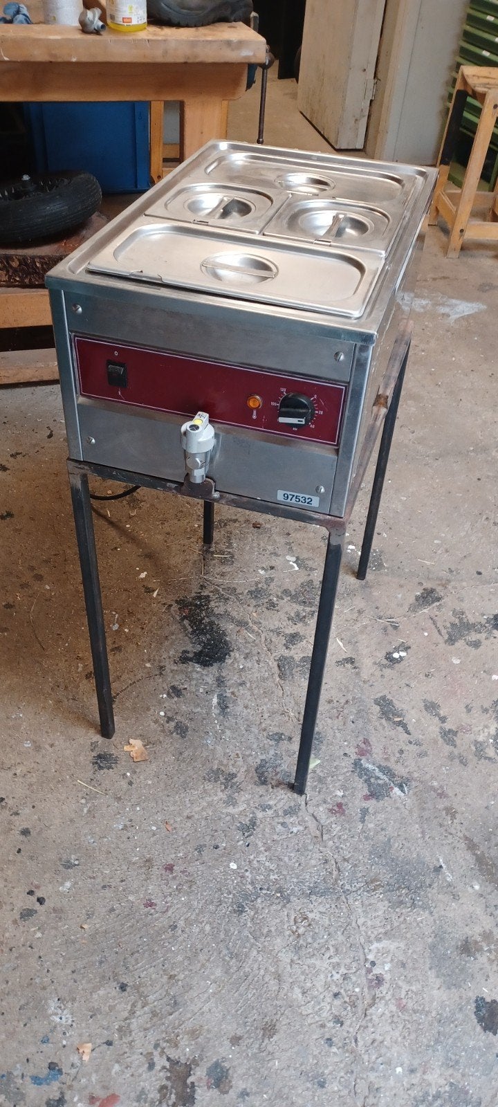 Elektrische warmhoud bak, Ophalen