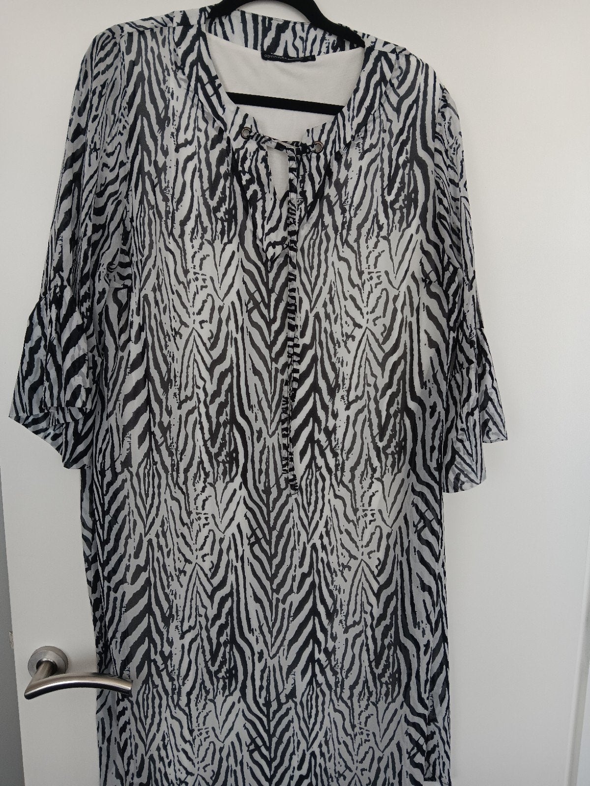 Te Koop: DONNA DURA Jurk,  mt 46. NIEUW! (J-37)., Kleding | Dames, Grote Maten, Ophalen of Verzenden, Jurk, Zwart, Nieuw