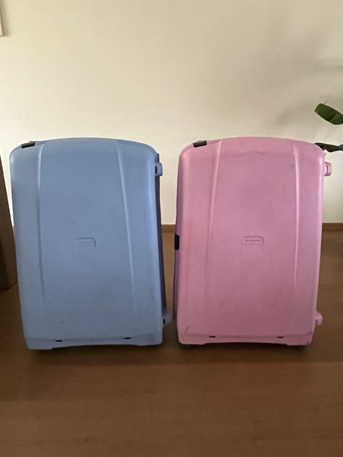 2x samsonite koffer 81 cm roze en blauw, Sieraden, Tassen en Uiterlijk, Koffers, Ophalen, Hard kunststof, Zo goed als nieuw, 70 cm of meer