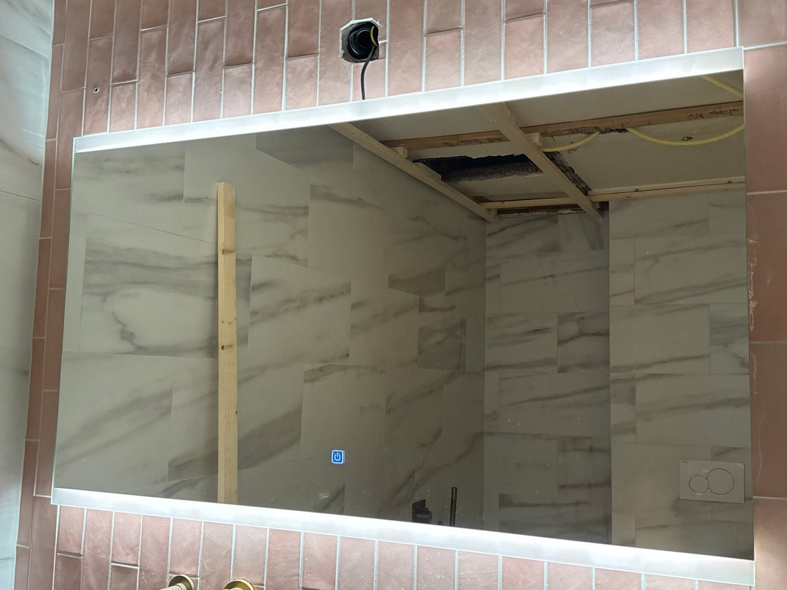 SaniClear Aspen badkamerspiegel - hoekje kapot, Ophalen, Gebruikt, Rechthoekig, 100 tot 125 cm