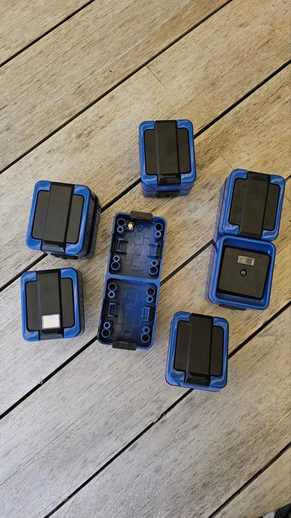 Mertens stopcontacten IP44 spatwaterdicht (6 stuks), Ophalen of Verzenden, Gebruikt, Stopcontact