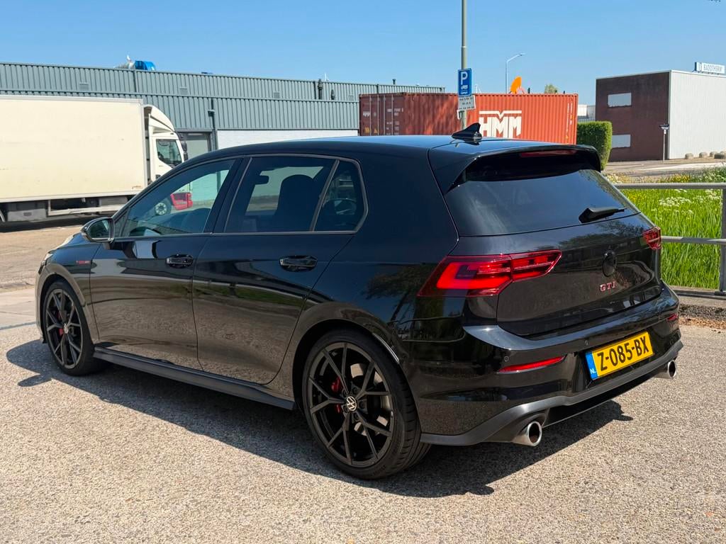 Volkswagen Golf 2.0 TSI GTI!2021!IQ-Led!Mistlampen!245PK!Cam, Auto's, Euro 6, 4 cilinders, 1984 cc, Zwart