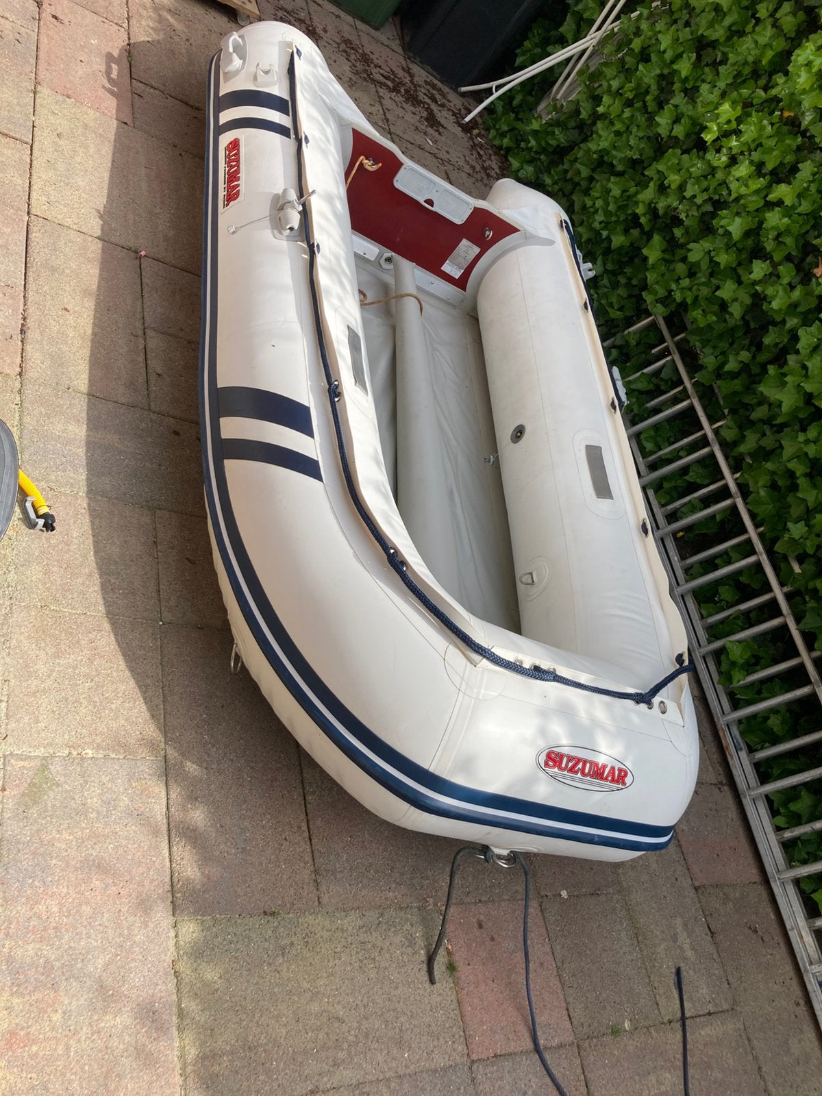 Suzumar 290 met 4 pk Mercury buitenboordmotor, Watersport en Boten, Rubberboten, Zo goed als nieuw, Mercury, Motorslot, Buitenboordmotor