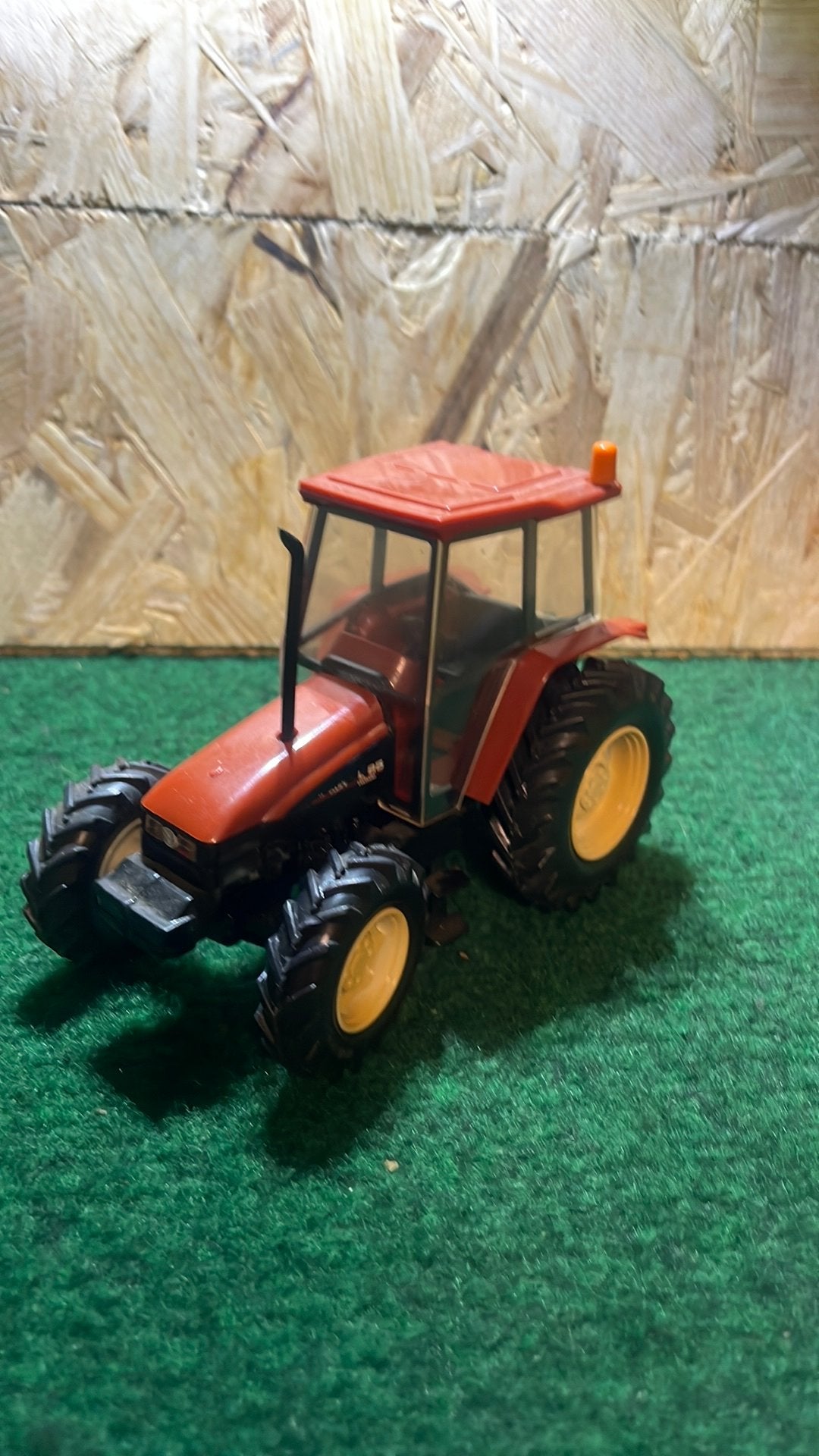 Britains new holland L 85, Ophalen of Verzenden, Zo goed als nieuw, Tractor of Landbouw, Britains