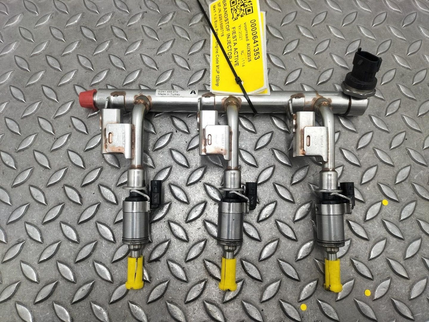 FORD FIESTA ACTIVE BRANDSTOF INJECTOR / VERSTUIVER 2021, Auto-onderdelen, Ophalen of Verzenden, Gebruikt, Stiba lid