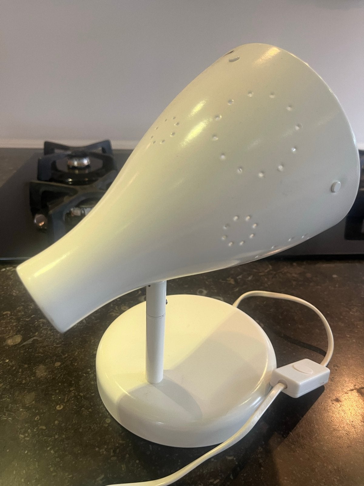 2 IKEA Snöig Tafellamp Wit - Modern en Compact, Huis en Inrichting, Bureaulamp, Gebruikt, Ophalen of Verzenden, IKEA