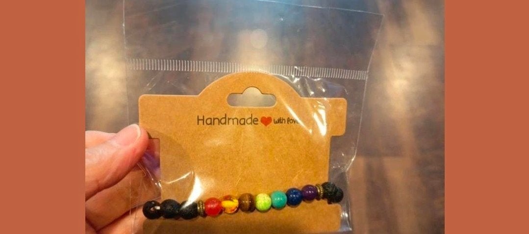 Nieuwe armband  wellicht leuk juffen  cadeau, Sieraden, Tassen en Uiterlijk, Ophalen of Verzenden, Nieuw, Zwart
