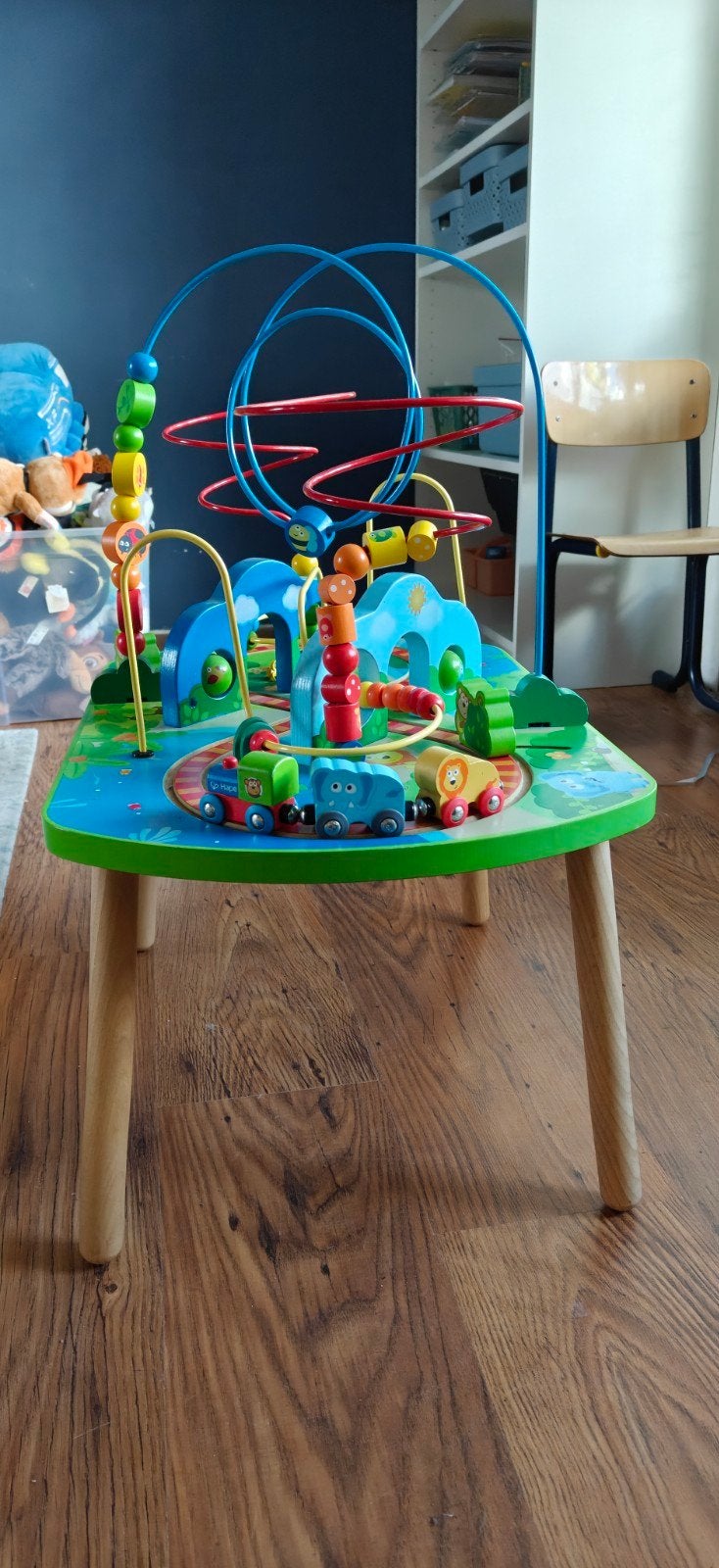 Hape Jungle Avontuur Speeltafel Spoorweg, Ophalen of Verzenden, Zo goed als nieuw, Overige typen, Met wieltjes
