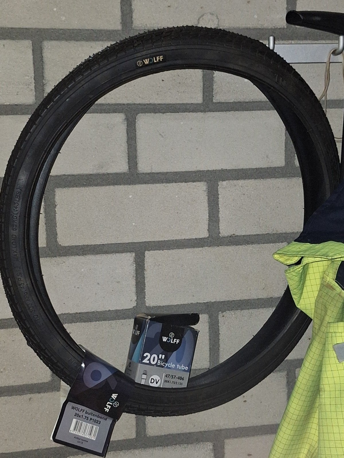 Wolff fietsband en binnenband 20 inch, Ophalen, Band, Wolff, Kinderfiets