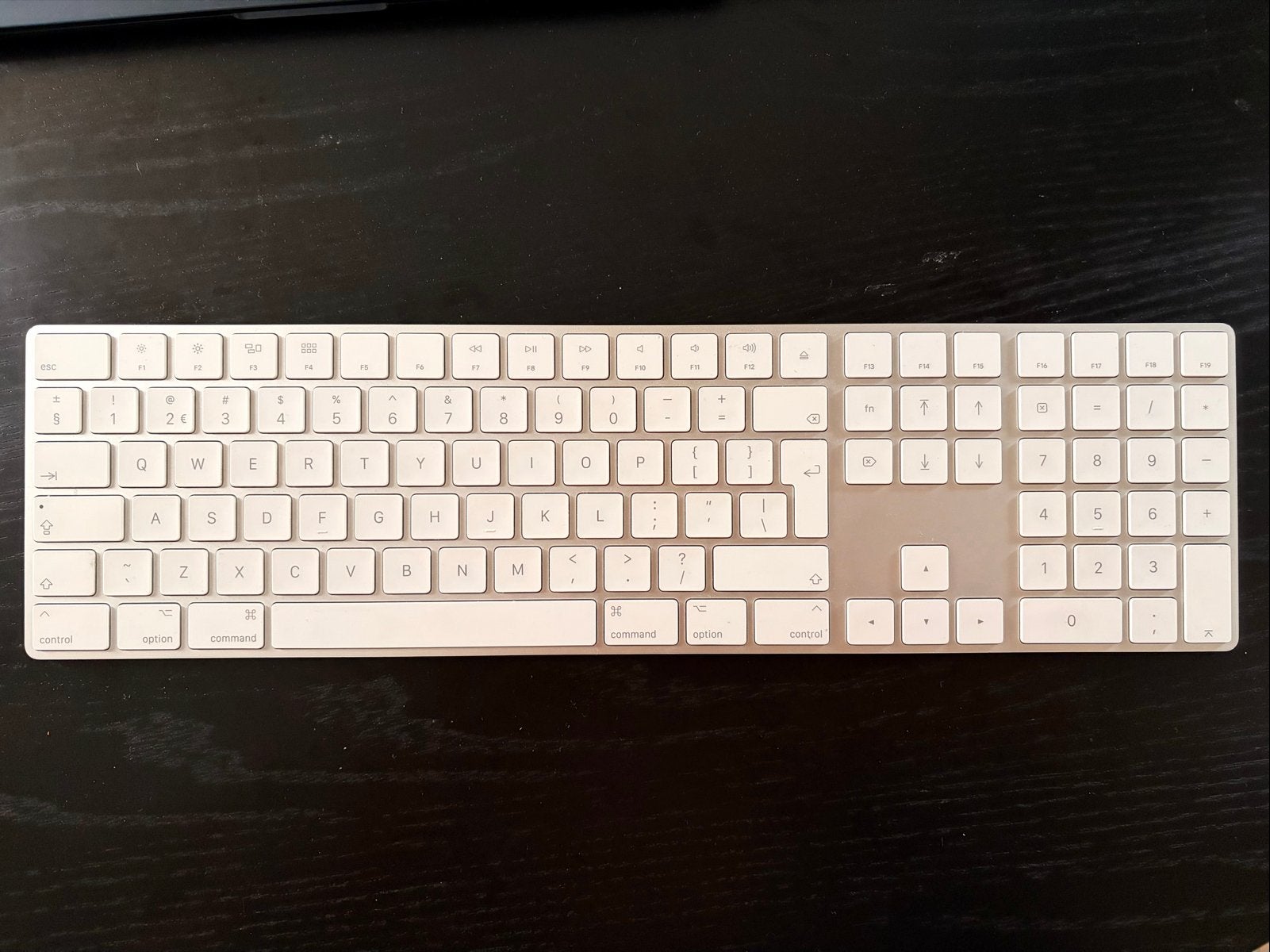 Apple Magic Keyboard met numeriek gedeelte (A1843), Computers en Software, Toetsenborden, Ophalen of Verzenden, Zo goed als nieuw