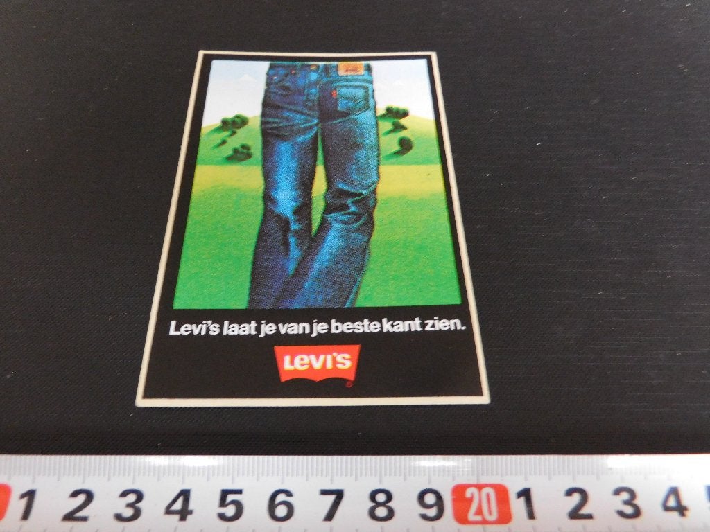 sticker LEVI'S jeans laat je van je beste kant zien, Verzamelen, Stickers, Ophalen, Zo goed als nieuw