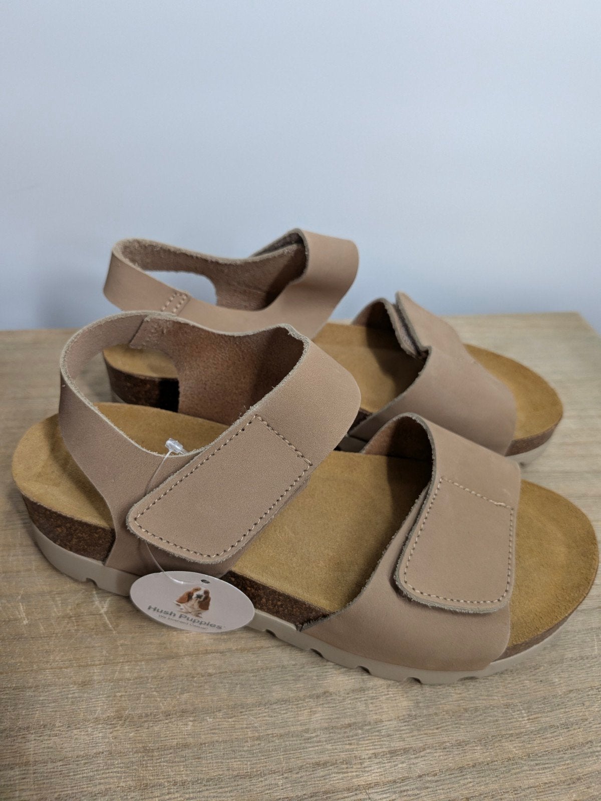 Hush Puppies sandalen maat 36 beige, Hush Puppies Footwear, Wolverine World Wide, Inc., 9341 Courtland Dr NE, Rockford, MI 49351, USA