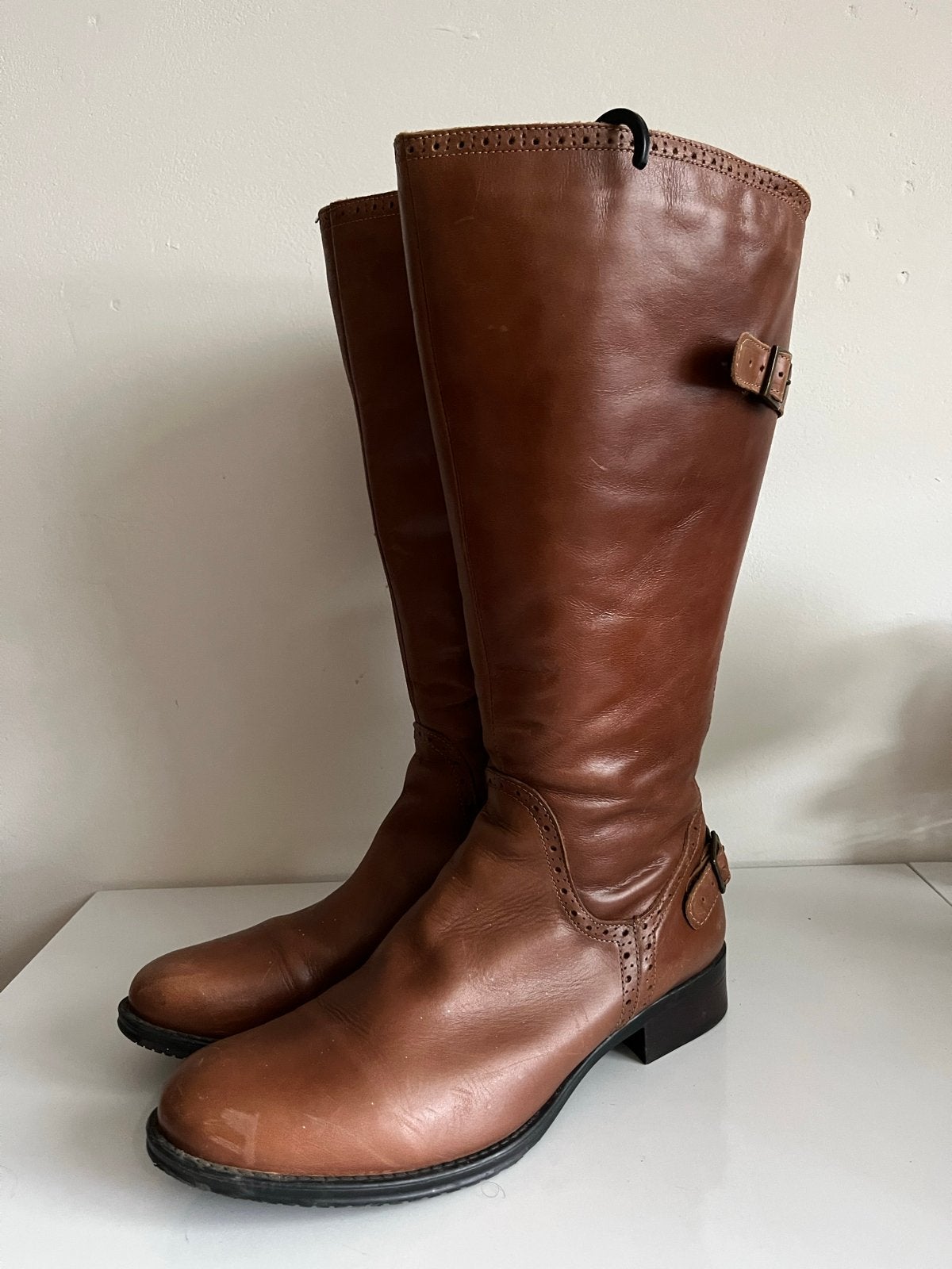 Hoge bruine leren laarzen JJ footwear, maat 43, Kleding | Dames, Ophalen of Verzenden, Zo goed als nieuw, Bruin, Hoge laarzen