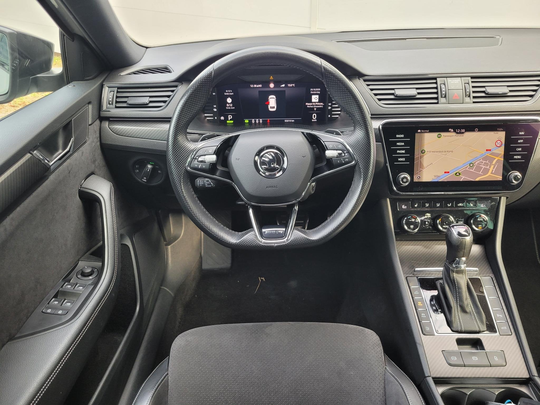 Skoda Superb Combi 1.4 TSI iV Sportline | Trekhaak | Winter, Auto's, Gebruikt, 4 cilinders, Met garantie (alle), Alcantara