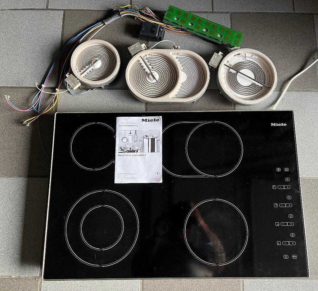 Keramische inbouw kookplaat met en/of onderdelen Miele KM444, Witgoed en Apparatuur, Kookplaten, Ophalen, Gebruikt, Keramisch
