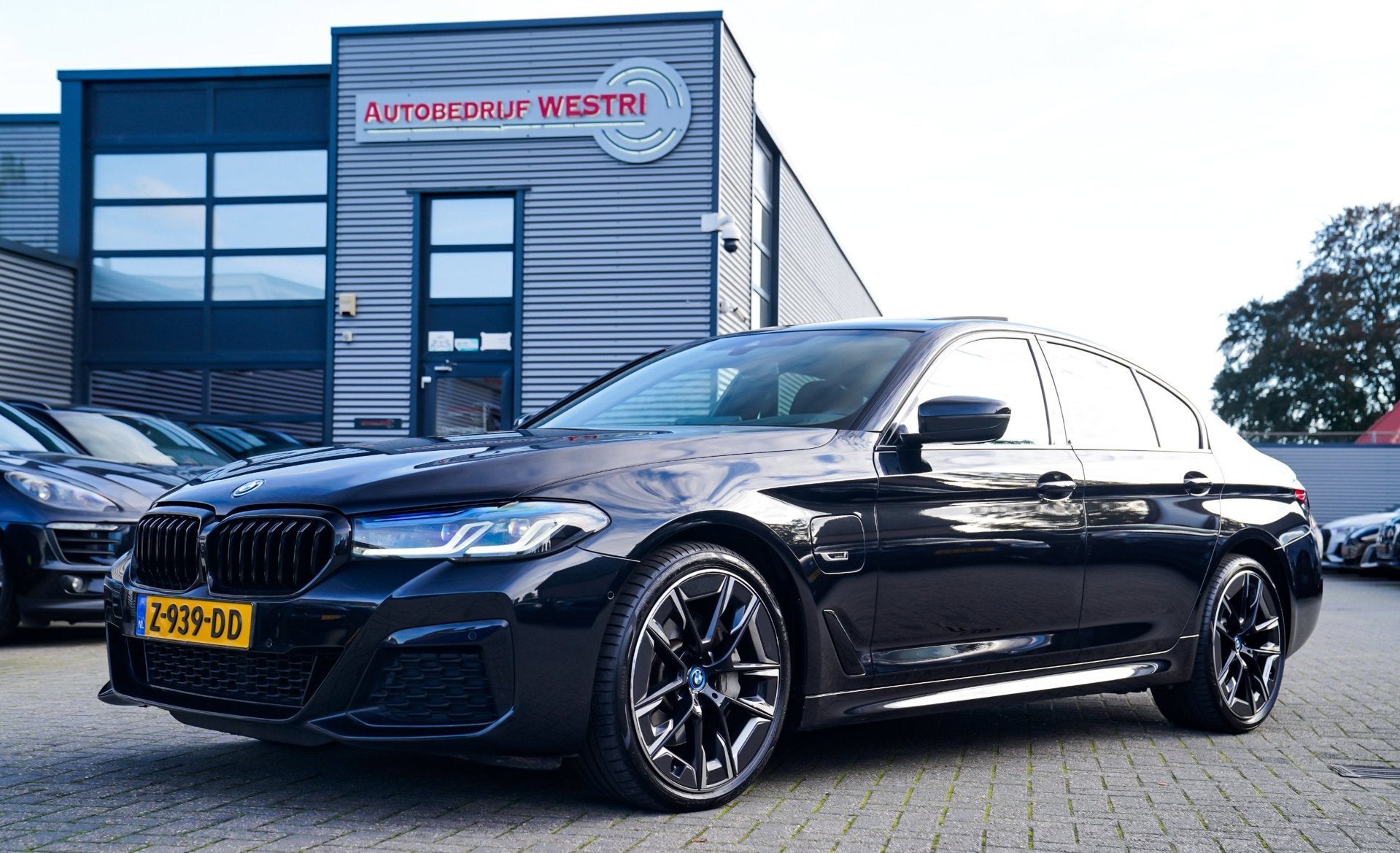 BMW 5-serie 545e xDrive High Executive | Harman/Kardon | Las, Dealer onderhouden, Gebruikt, 394 pk, 2000 kg
