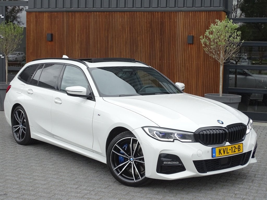 BMW 3 touring 330e 292PK xDrive / M Sport / pano / Laser / B, Automaat, 1998 cc, Gebruikt, Euro 6