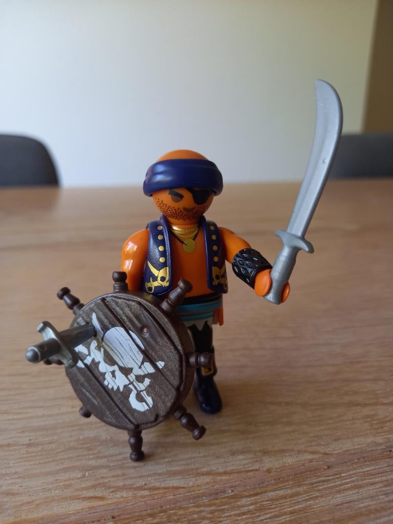 Playmobil Piraat met schild - 9075, Ophalen of Verzenden, Zo goed als nieuw