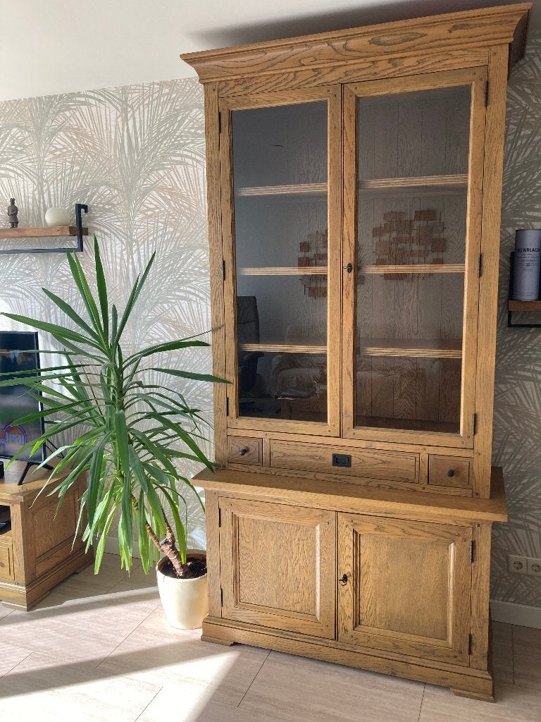 vitrinekast, Ophalen, Met plank(en), Gebruikt, 100 tot 150 cm