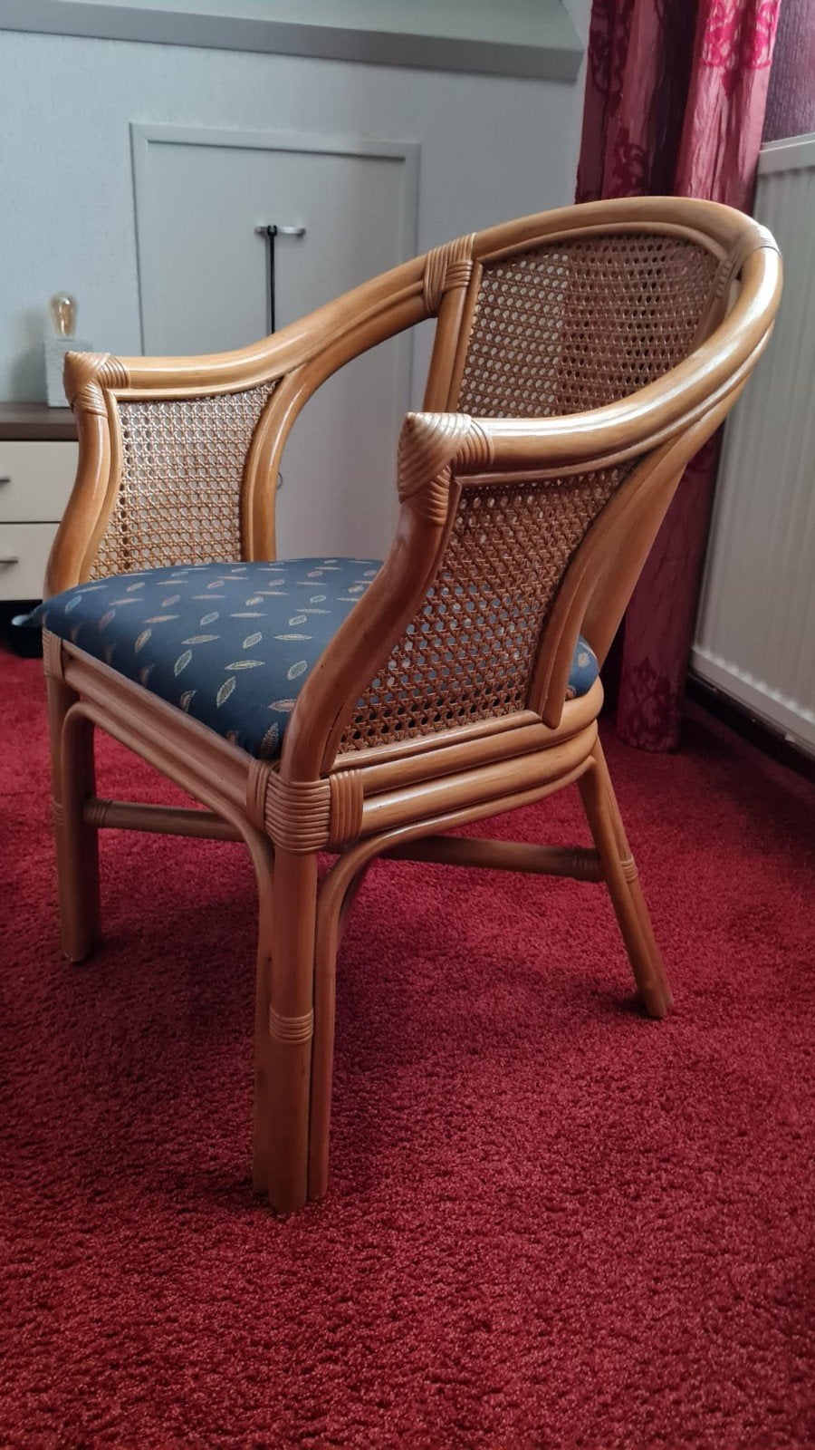 4 stuks rotan stoelen, Ophalen