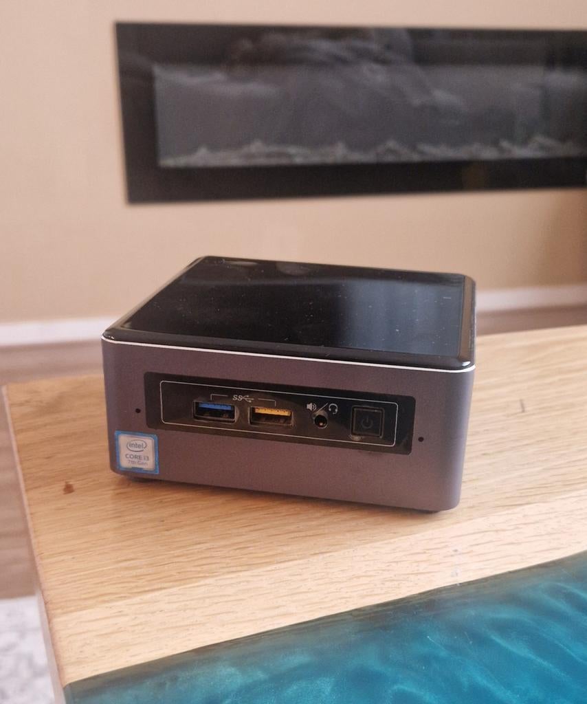 Intel NUC7 i3 Mini - PC | Windows 11 Pro | 8GB | 256GB SSD, Computers en Software, Ophalen of Verzenden, Zo goed als nieuw