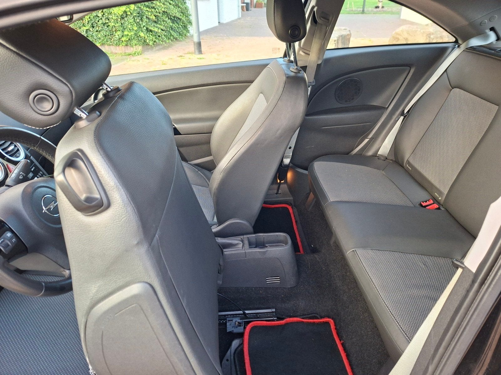 Opel Corsa 1.4 16V 3D AUT 2007 Zwart, Auto's, 15 km/l, 4 cilinders, Origineel Nederlands, 1364 cc