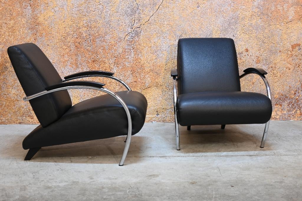 ZGANieuw 2 zwarte leren Gelderland 5470 design fauteuils, Huis en Inrichting, Fauteuils, 75 tot 100 cm, Zo goed als nieuw, Gelderland