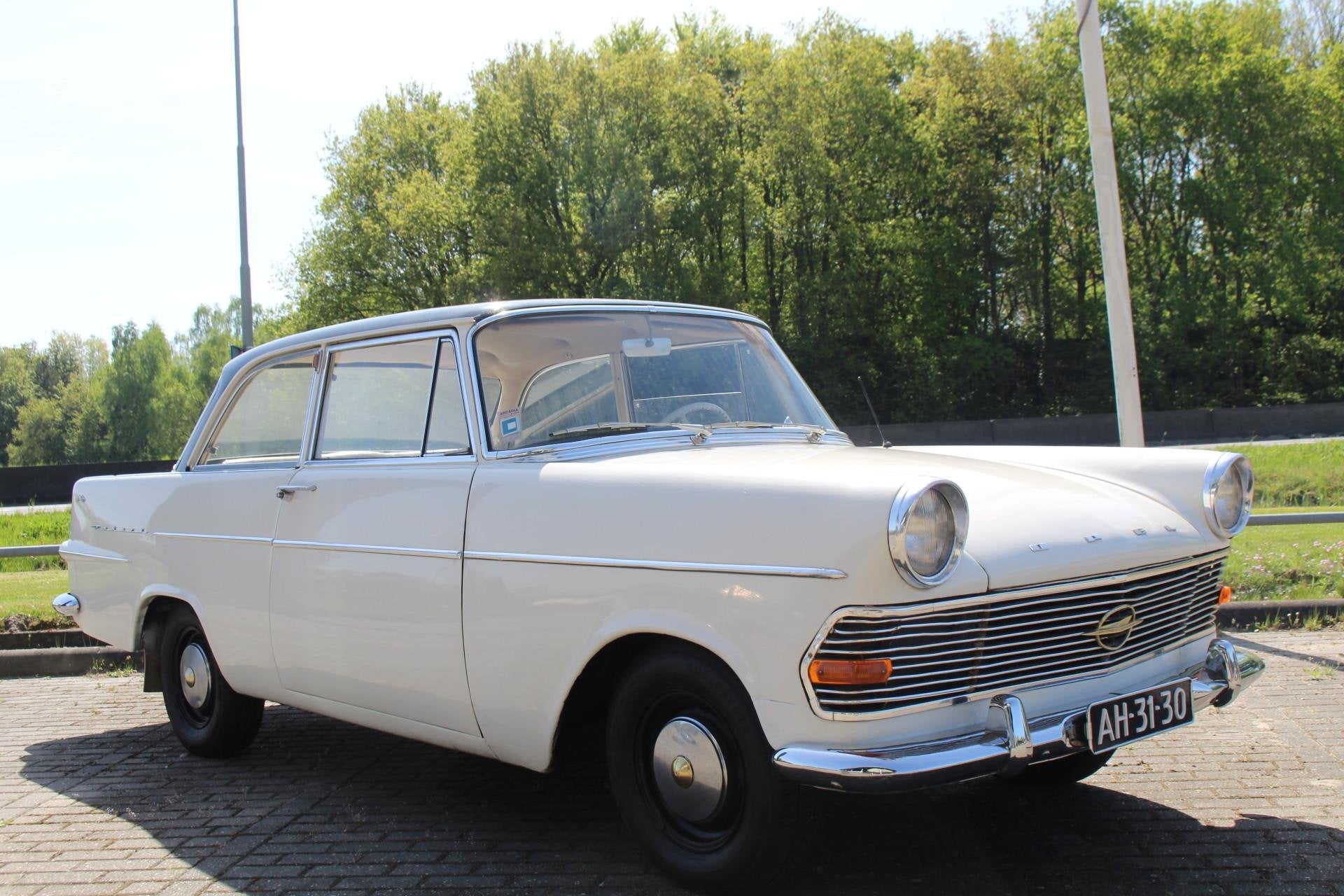 Opel Rekord olympia REKORD OLYMPIA 1700 two tone, Auto's, Lederen bekleding, Stof, Wit, Bedrijf