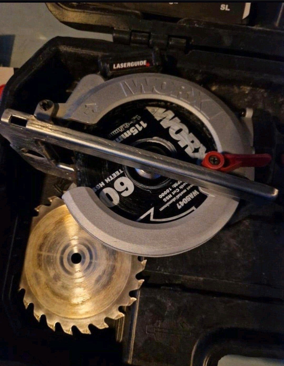 Worx • Cirkelzaag, Doe-het-zelf en Verbouw, Ophalen of Verzenden, 1200 watt of meer, Cirkelzaag, 30 tot 70 mm