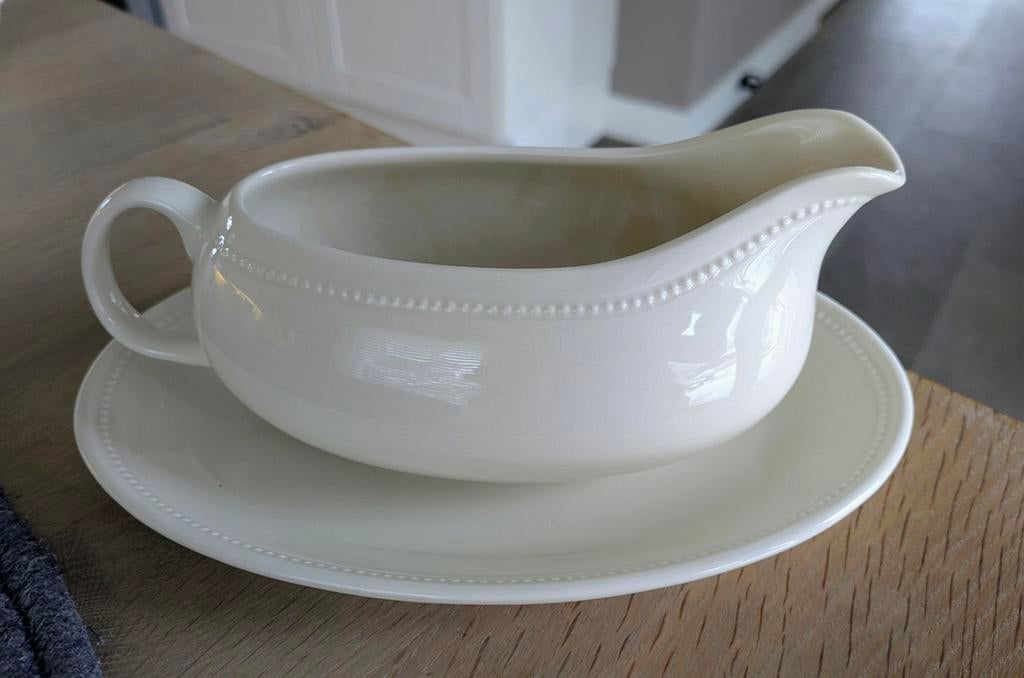 Jus/ Schenk kom met schotel Royal Stafford Pearl Siebel, Huis en Inrichting, Keuken | Servies, Ophalen of Verzenden, Zo goed als nieuw