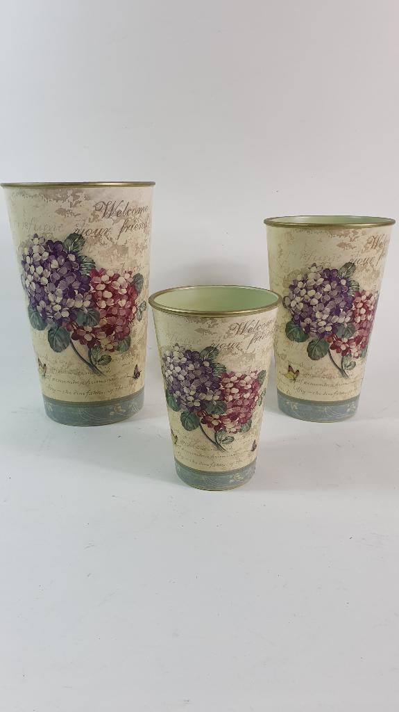Set van 3 brocante vazen, bloemmotief, plastic. S15, Huis en Inrichting, Woonaccessoires | Vazen, Gebruikt, Overige kleuren, Minder dan 50 cm