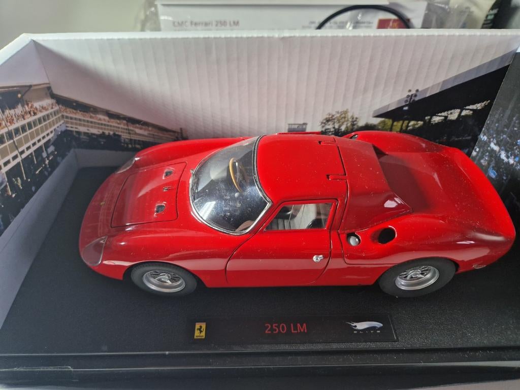 Ferrari 250 LM Hot Wheels Elite, Hobby en Vrije tijd, Modelauto's | 1:18, Ophalen of Verzenden, Zo goed als nieuw, Hot Wheels