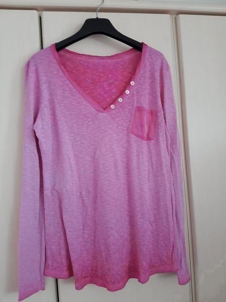 Super: italiaans cyclaam roze shirt maat M / L, Ophalen of Verzenden, Zo goed als nieuw