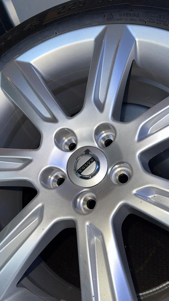 Nieuwe originele Volvo velgen, Ophalen, Velg(en), Nieuw, 17 inch