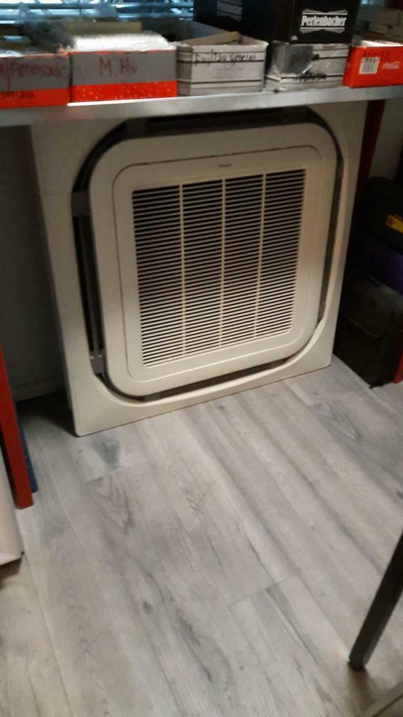 Daikin inverter warmtepomp 7 kw .in combinatie met..zie foto, Ophalen, Koelen en Ontvochtigen, Nieuw, 3 snelheden of meer