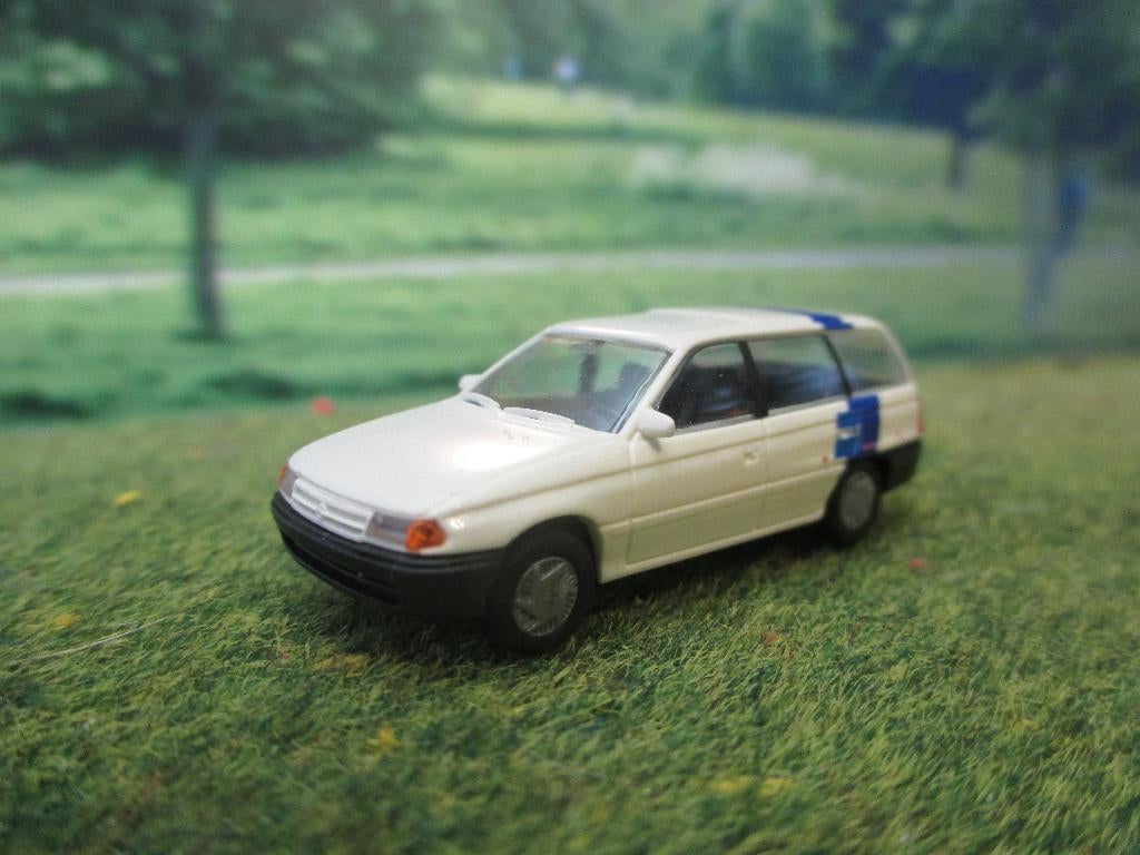 Opel Astra F Caravan - Rietze Tele, Hobby en Vrije tijd, Modelauto's | 1:87, Ophalen of Verzenden, Zo goed als nieuw, Auto, Rietze