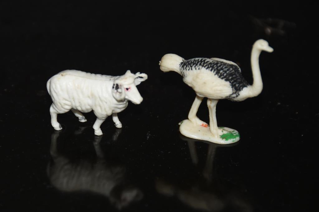 Oude speelgoed Struisvogel & Ram schaap dieren beeldjes, Verzenden