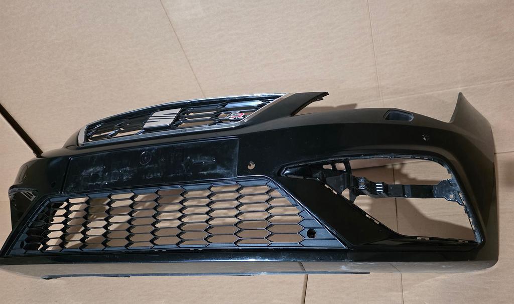 Voorbumper Seat Leon 3 III 5F FACELIFT FR SPORT bj 2017-2021, Auto-onderdelen, Carrosserie en Plaatwerk, Bumper, Voor, Gebruikt