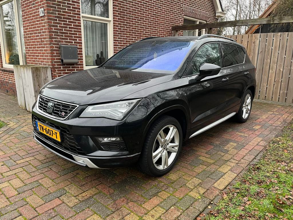 Seat Ateca 1.5 FR  Zwart virtual cockpit nw Apk, Voorwielaandrijving, 15 km/l, 1498 cc, Zwart